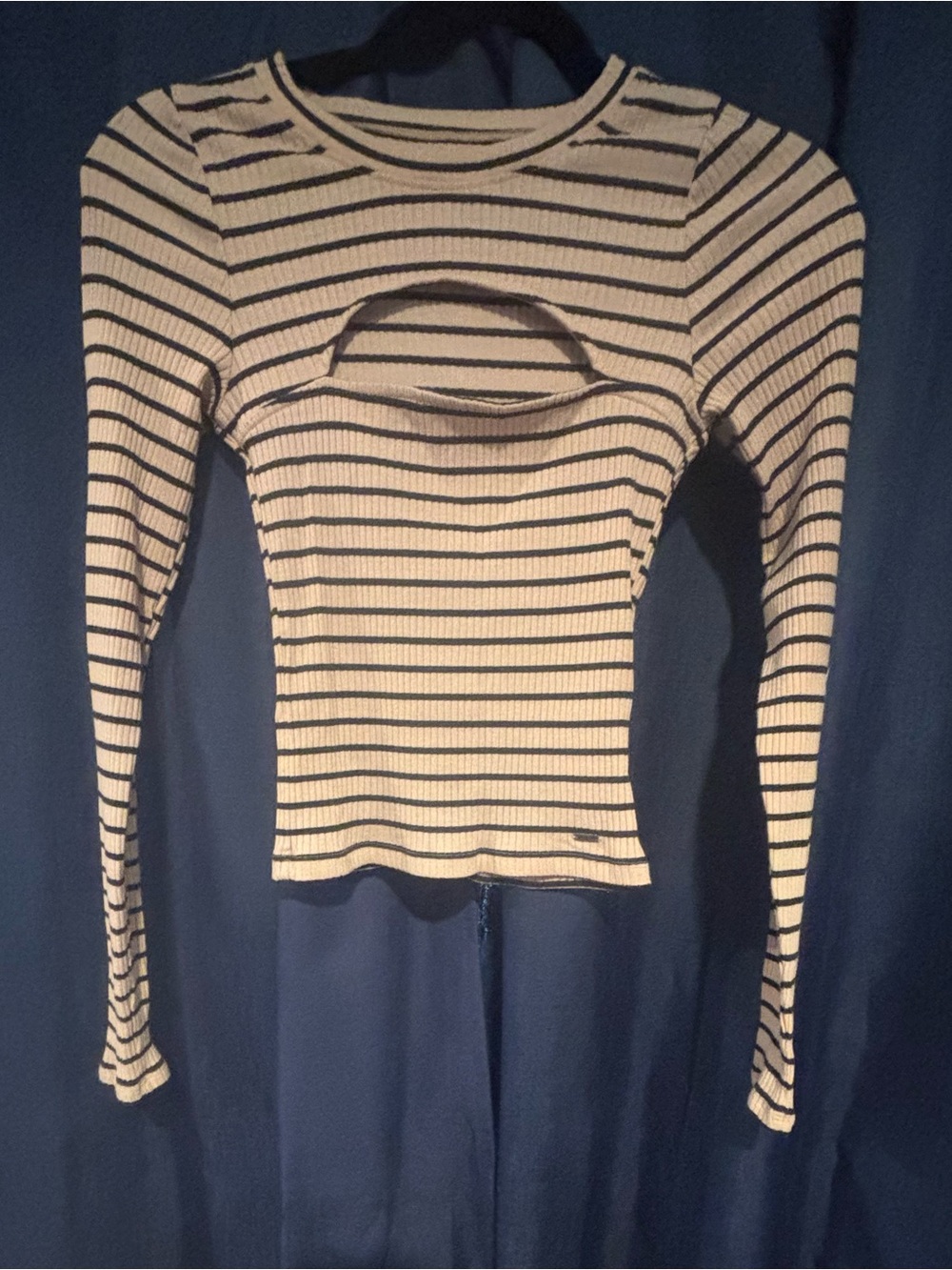 Hollister Striped Ribbed Long-Sleeve Top — Cream & Black